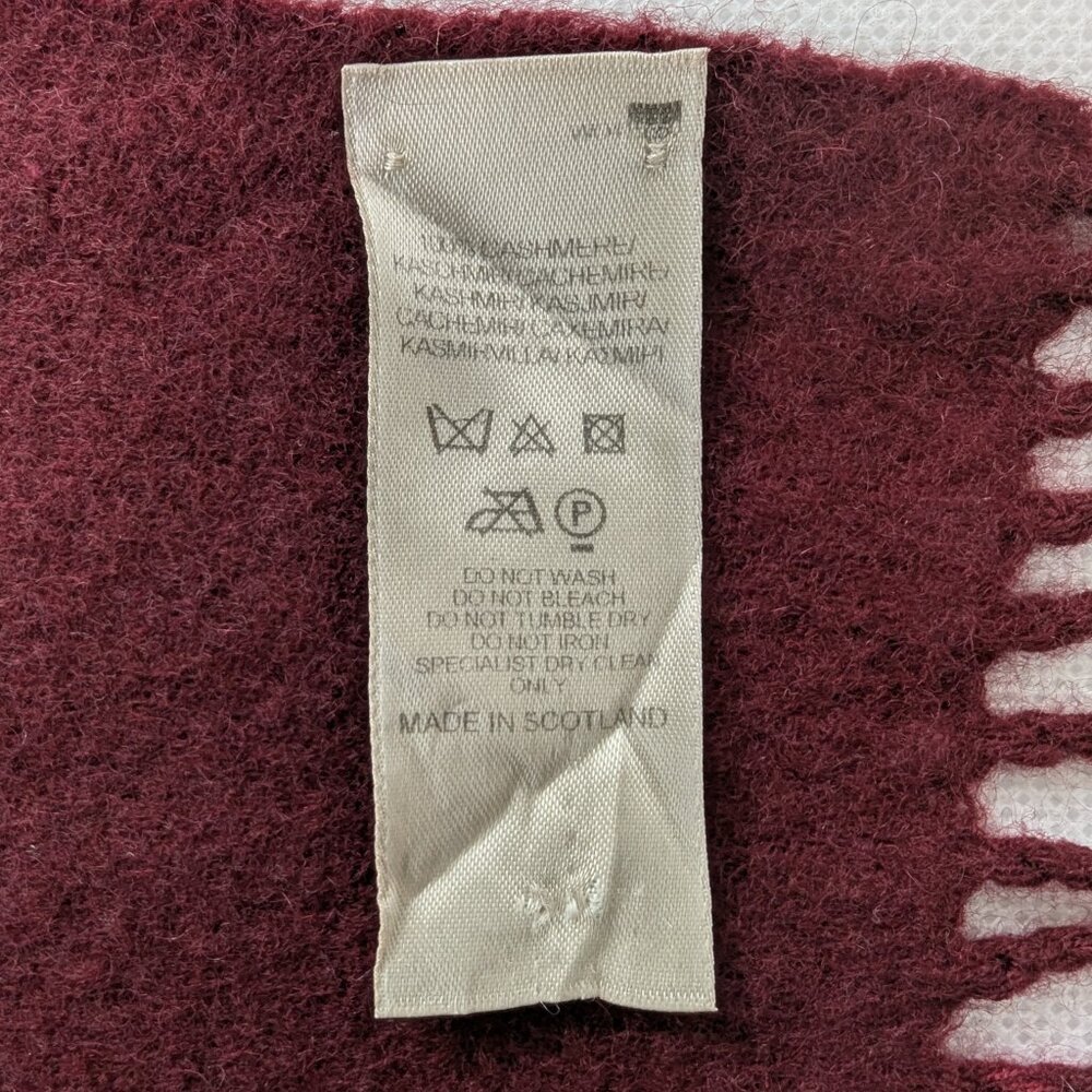 Burberry Classic Nova Check 100% Cashmere Maroon Scarf Made In Scotland - Picture 6 of 8